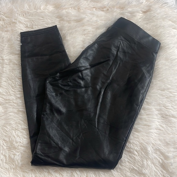 Leatherette Warm Pants/ Leggings - Picture 3 of 4